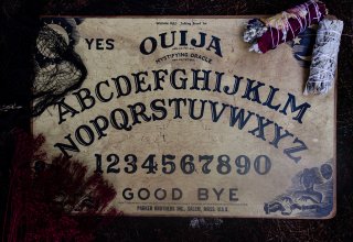 Ouija Board: ErklärungWie funktioniert ein Ouija Brett eigentlich?